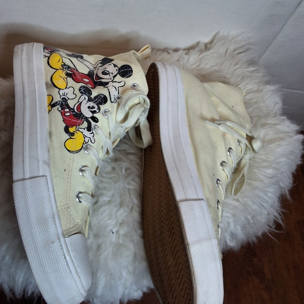 Disney Mickey Mouse Nostalgia High-Top Sneakers - Cream and Red 41/10 - Picture 5 of 12